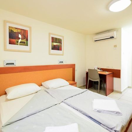 Hi - Arad Hostel Экстерьер фото
