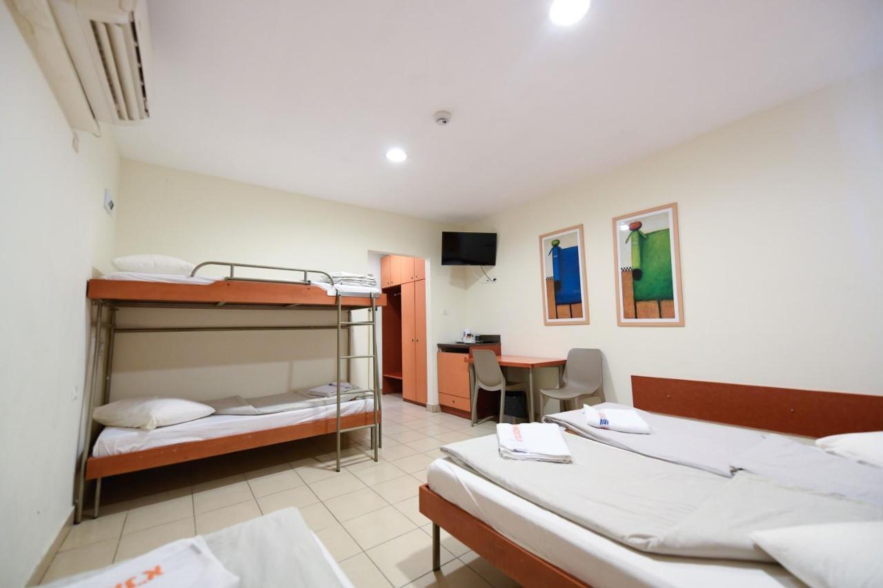Hi - Arad Hostel Экстерьер фото